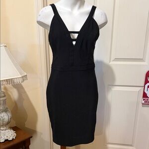 Guess Black Strappy V-Neck Mini Dress. Lined. Sexy. Size 8